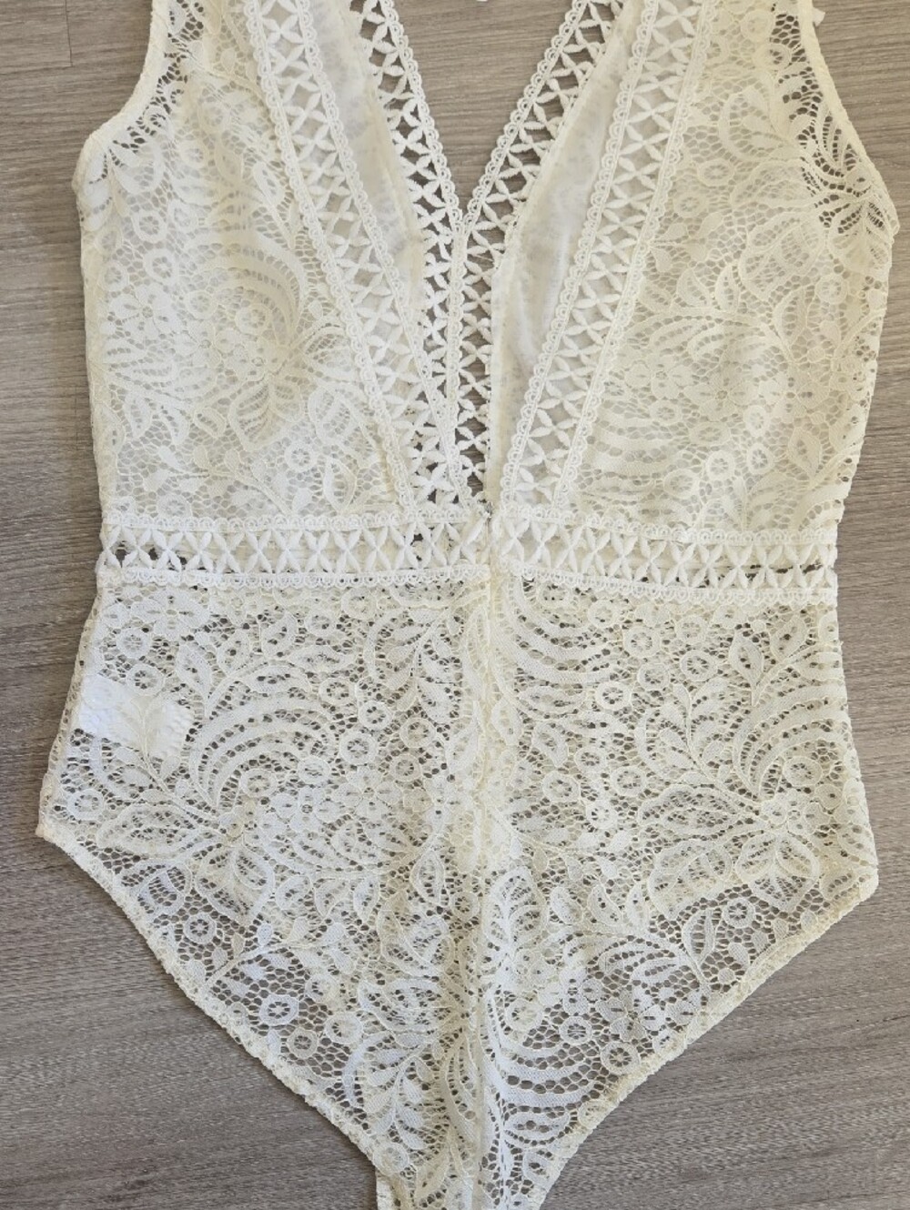 Lace V-Neck Bodysuit in Cream - Picture 9 of 10